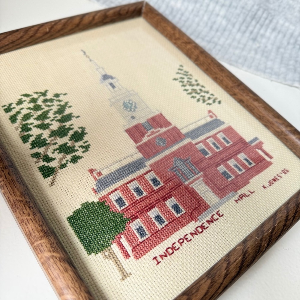 Vintage 1986 Independence Hall Cross Stitch Framed Wall Art K Jones Philadelphia - Picture 2 of 9